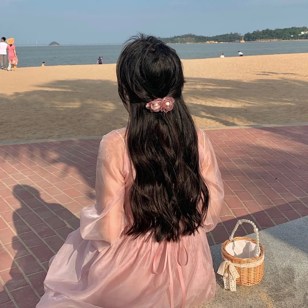 我将爱情葬深海